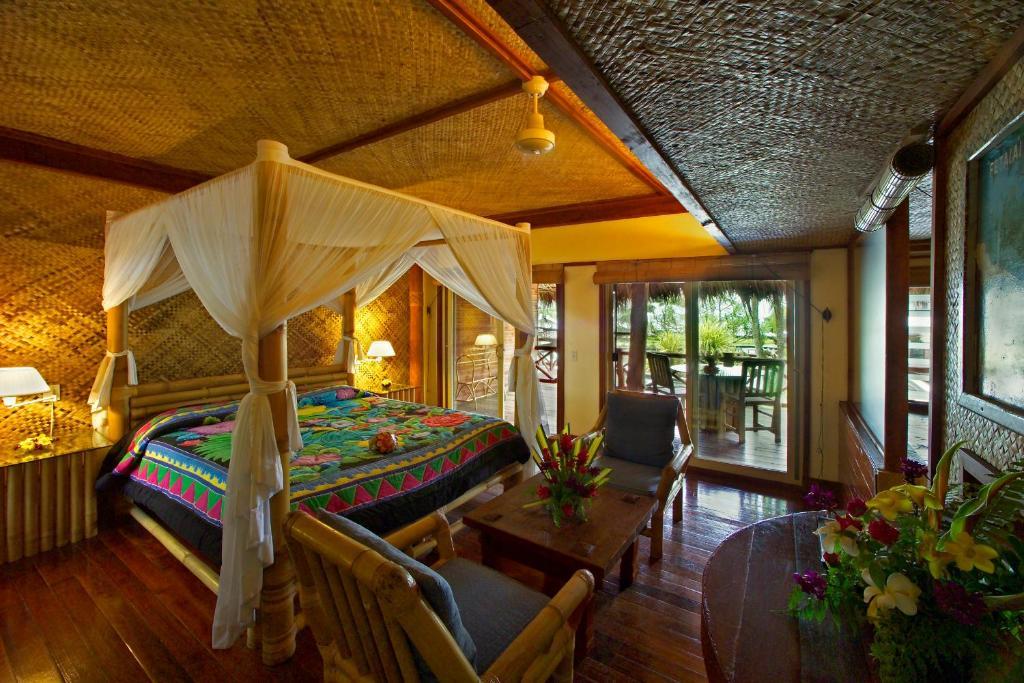 Coconuts Beach Club Resort And Spa Fausaga Bilik gambar